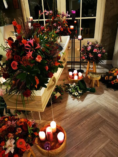 Bloembinderij Bucaneve, Bloemist in Santpoort-Noord