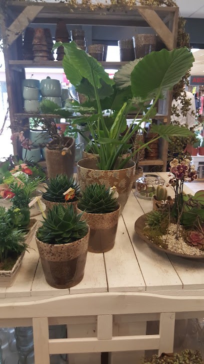 Jilderda's Bloemenboetiek (met de Rieten Luifel), Bloemist in Damwâld