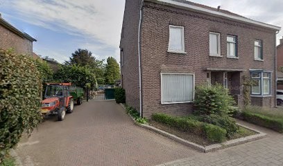 A. Ploem kerstbomen en taxus kwekerij., Bloemist in Urmond