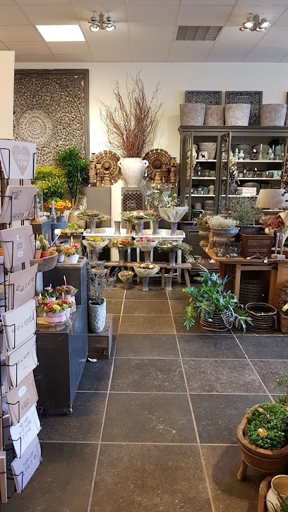 Simone Bloem En Woondecoraties Lenssen, Bloemist in Sevenum