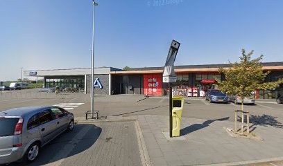 Bloempje Sluis, Bloemist in Nieuwerkerk